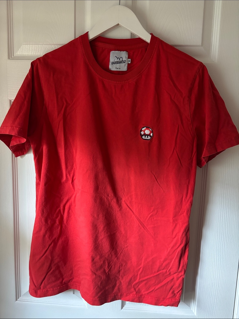 RED MUSHROOM T-SHIRT - BRICKTOWN X SUPER MARIO ™